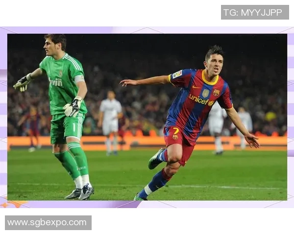 那些鲜为人知的足球明星背后的故事与传奇人生